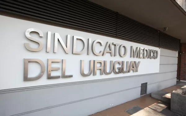 Declaración pública del Sindicato Médico del Uruguay