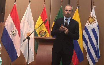 Presidente del SMU expuso en importante actividad en Paraguay.