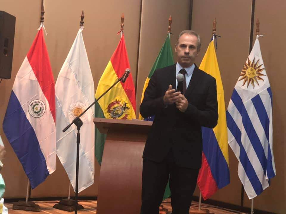 Presidente del SMU expuso en importante actividad en Paraguay.