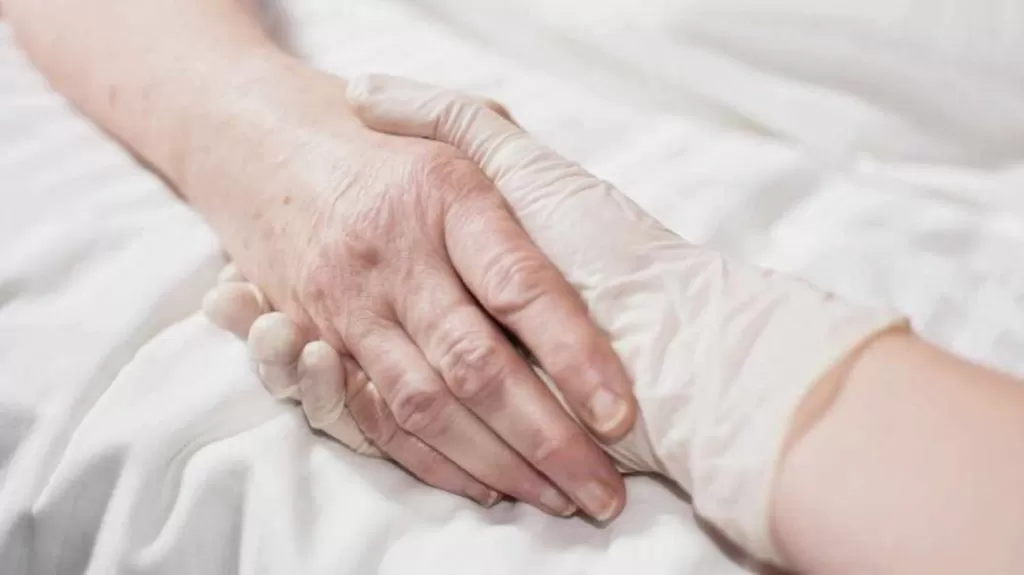 [Congreso SMU] Dra. Julia Galzerano: “la opinión del colectivo médico debe ser tenida en cuenta a la hora de legislar sobre eutanasia”.